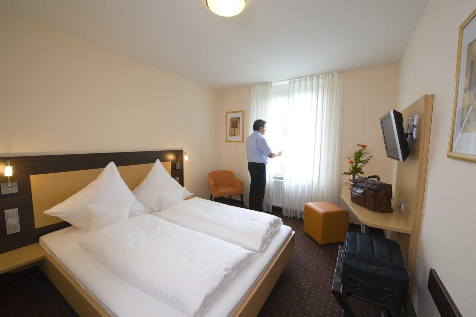 Hotel Berkheimer Hof Esslingen am Neckar Room photo